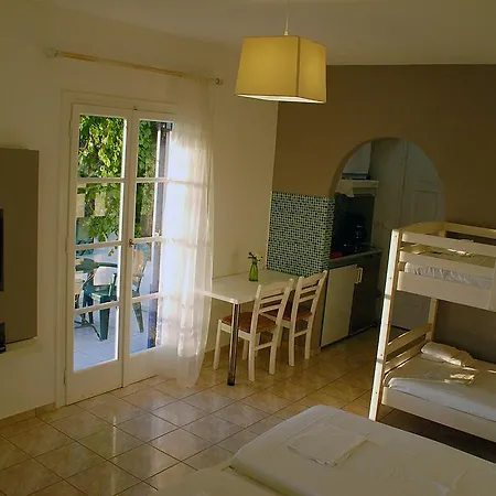 Apartament Handrina *