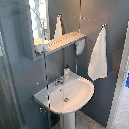 Handrina Apartment *